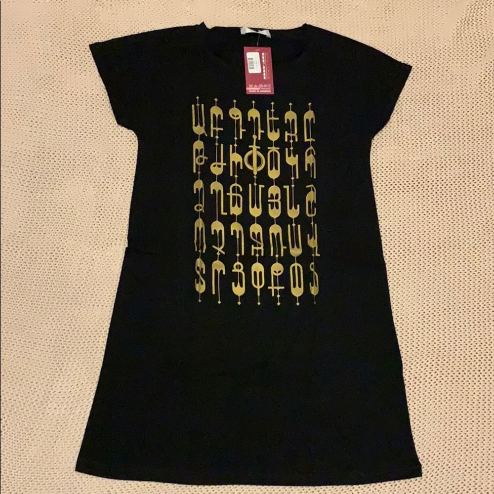 Armenian dress Alphabet